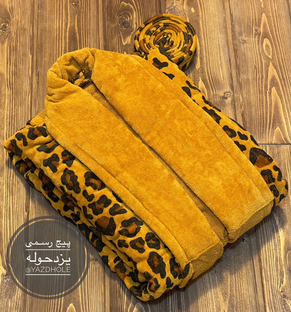 حوله تنپوش طرح پلنگی یقه ساده